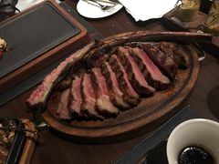 -恰餐厅及酒吧 CHAR Bar & Grill (北京丽都皇冠假日店)