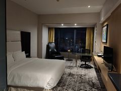 -上海虹桥西郊假日酒店