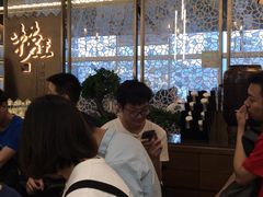 等位区-捞王锅物料理(上海世茂广场店)