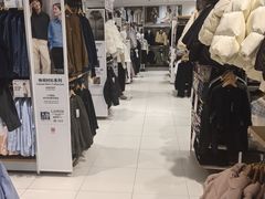 -优衣库(上海金桥国际商业广场店)