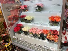 -盒马鲜生(丁香国际店)