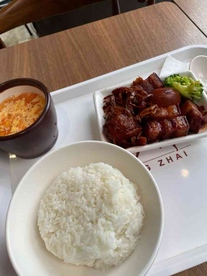 五芳斋(杭州向往街店)-"家附近的一家快餐店——五芳斋 晚上7点.