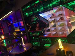 -UP嘻哈酒吧(粉巢店)