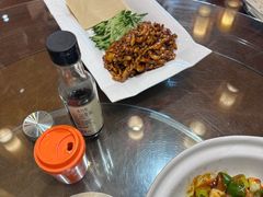 -东来菜馆•手抓海鲜家常菜•海鲜锅贴(鸽子窝店)