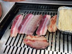 -臻牛烤肉