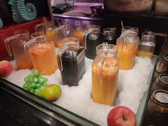 -领鲜活海鲜榴莲自助火锅(东门店)