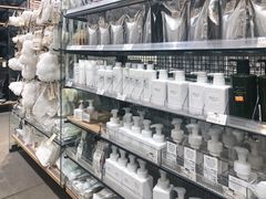 -MUJI无印良品(西湖银泰城店)
