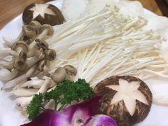菌菇拼盘-炭恋火炉烤肉(凌云一街坊店)