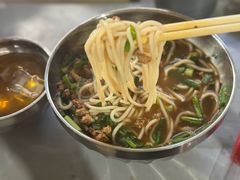 -正宗杨记普洱酸醋米线(总店)