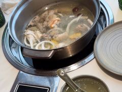 -喃喃椰·糟粕醋·椰子鸡火锅(七堡花园店)