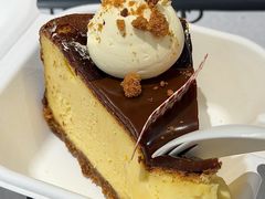 -HOT CRUSH趁热集合·现烤面包(上海环球港店)