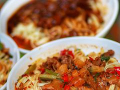 -李与白包子铺(桐梓林店)