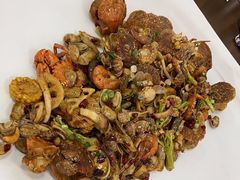 海鲜小咖-1910老鲁味海鲜·戳子肉·青岛菜(金沙滩店)
