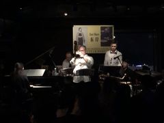 小号手-东岸Cafe 爵士俱乐部