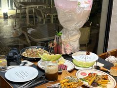 -Mark&Mars Restaurant