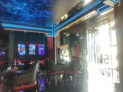 -屋有岛沉浸游戏旗舰店(中山公园店)