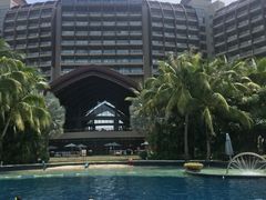 -三亚湾海居铂尔曼度假酒店