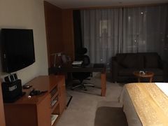 -无锡鼎尚皇冠酒店