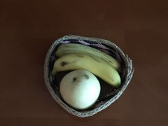 送的果盘，唉，将就吃吧-凯利宾馆