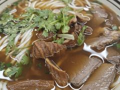 -小马牛肉面·牛骨熬制(南京博物院店)
