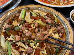 -老来福·非遗酸汤兔(凯旋路店)