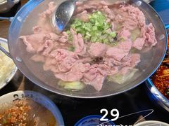 翘脚牛肉中锅-肖四女乐山跷脚牛肉(南汇大学城生活广场店)