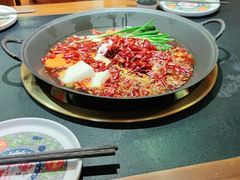 -沸炉重庆老火锅(军事博物馆店)