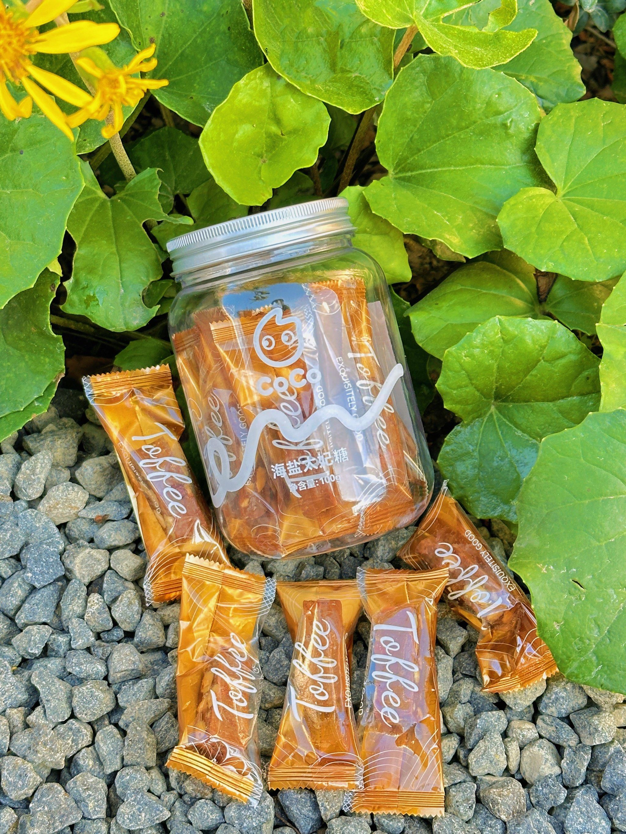 瓶子里装满了糖果🍬coco真的好会,这么精美的包装🫙送给思念的人