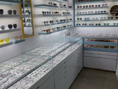 -潘多拉眼镜·蔡司依视路明月(潘家园店)