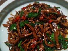 烟笋炒肉-新沸腾鱼乡(世贸天阶店)