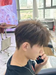 -藤野造型烫发染发