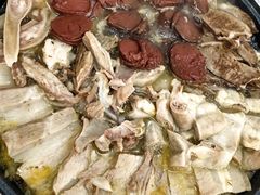 -一口猪海鲜浑锅·东北家常菜