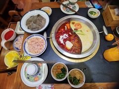 -沸炉重庆老火锅(军事博物馆店)