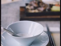 -穹六人间 people 6(岳阳路店)