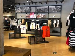 -NIKE品牌体验店(北京蓝色港湾店)