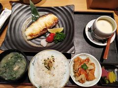 银鳕鱼定食-吟松日式料理(莘庄店)
