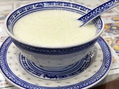 -广信牛奶甜品世家(台东店)