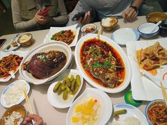 -老码头黑皮肘子锅包肉(赣水路店)