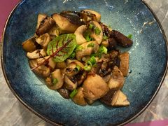 -查特花园美食广场(西单大悦城店)