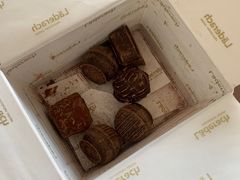 -Laderach 莱德拉(上海环贸iapm店)