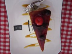 蓝莓芝士蛋糕-长颈鹿咖啡(大学路店)