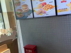 -麦当劳(松江飞航广场店)