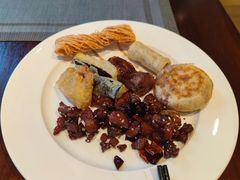 -南郊宾馆·风味自助餐厅·山东十六地市特色菜