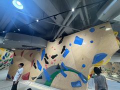 -ROCKPLUS攀岩馆(环宇城店)