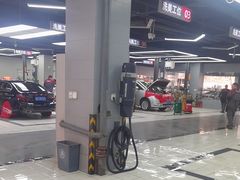 -哈贝卡汽车服务连锁(硕士路店)