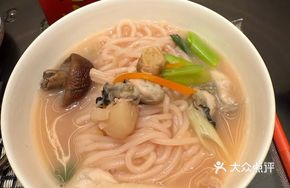 Red Mushroom Putian Noodle in Braised Sauce