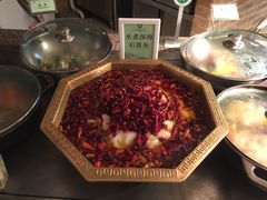 -亮马河饭店翠雅咖啡厅