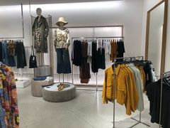 -ZARA(大上海时代广场店)