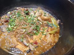 -鱼窝棚柴火铁锅炖(富山屯店)