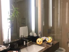 -青岛海尔洲际酒店